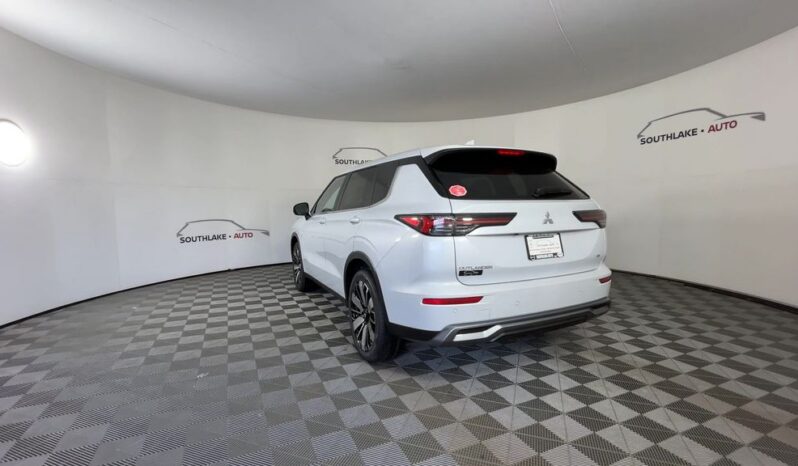 
 Mitsubishi Outlander full									