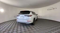 
 Mitsubishi Outlander full									