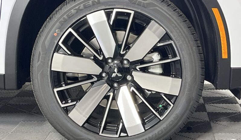 
 Mitsubishi Outlander full									