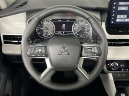Mitsubishi Outlander full