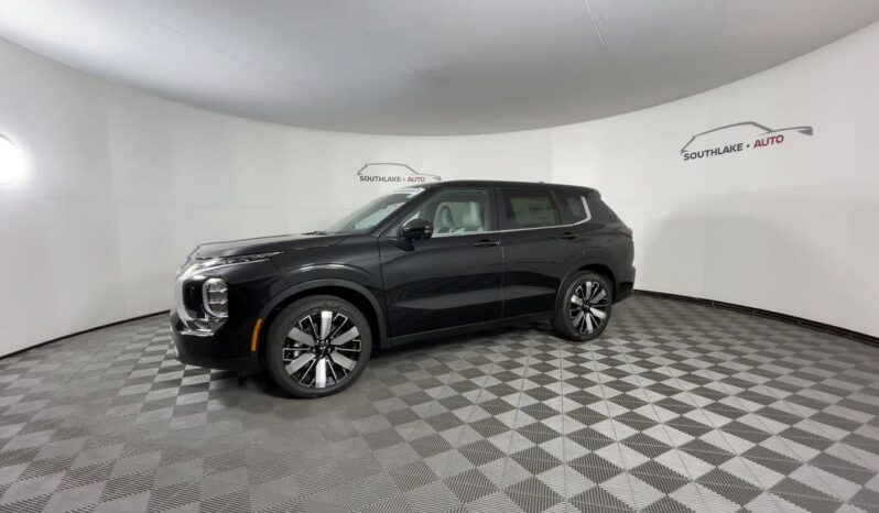 
 Mitsubishi Outlander full									