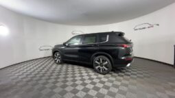 Mitsubishi Outlander full