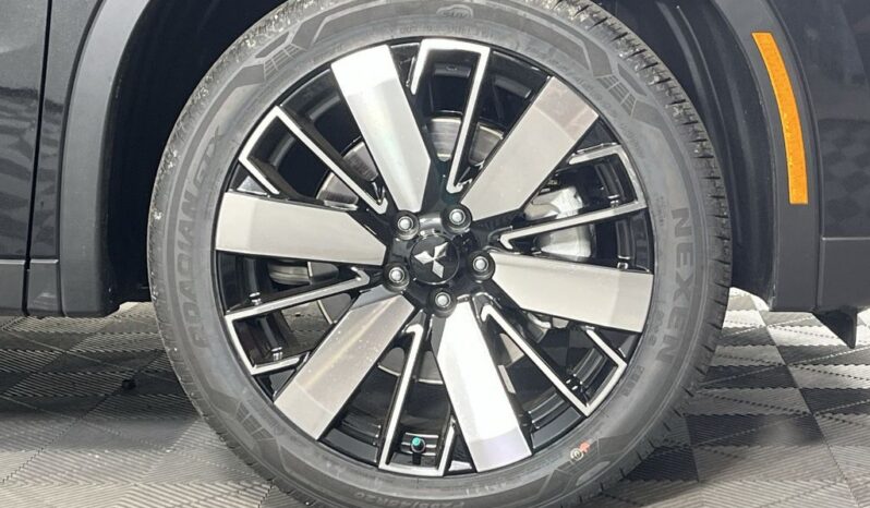 
 Mitsubishi Outlander full									