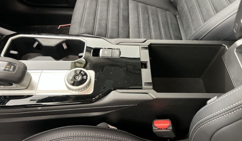 
 Mitsubishi Outlander full									