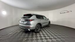 
 Mitsubishi Outlander full									