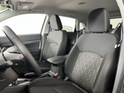 
 Mitsubishi Outlander Sport full									