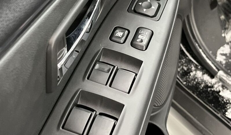 
 Mitsubishi Outlander Sport full									