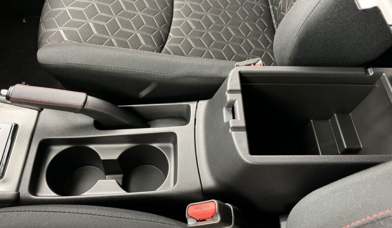 
 Mitsubishi Outlander Sport full									