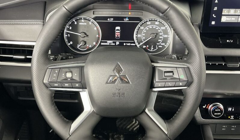 
 Mitsubishi Outlander full									