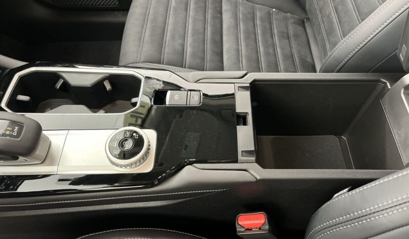 
 Mitsubishi Outlander full									
