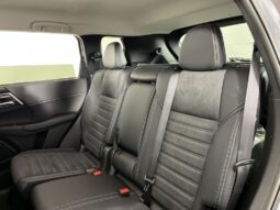 
 Mitsubishi Outlander full									
