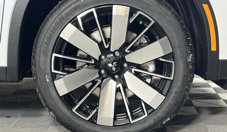 
 Mitsubishi Outlander full									