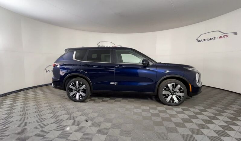 
 Mitsubishi Outlander full									
