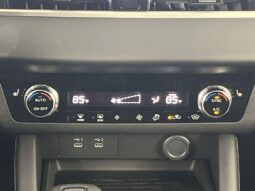 
 Mitsubishi Outlander full									