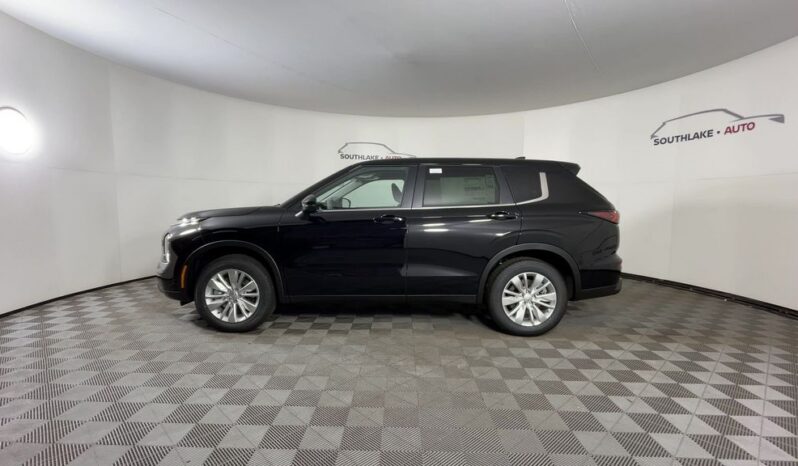 
 Mitsubishi Outlander full									