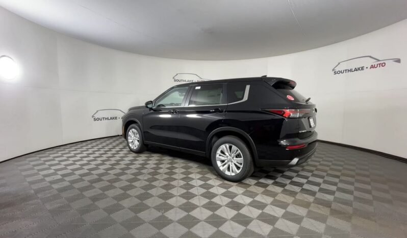 
 Mitsubishi Outlander full									