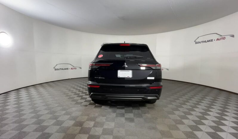 
 Mitsubishi Outlander full									