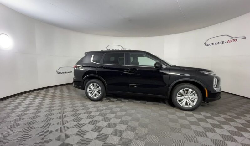 
 Mitsubishi Outlander full									