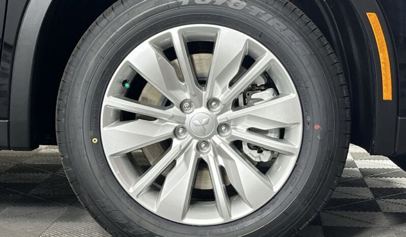 
 Mitsubishi Outlander full									