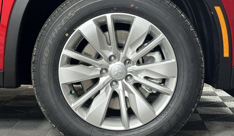 
 Mitsubishi Outlander full									