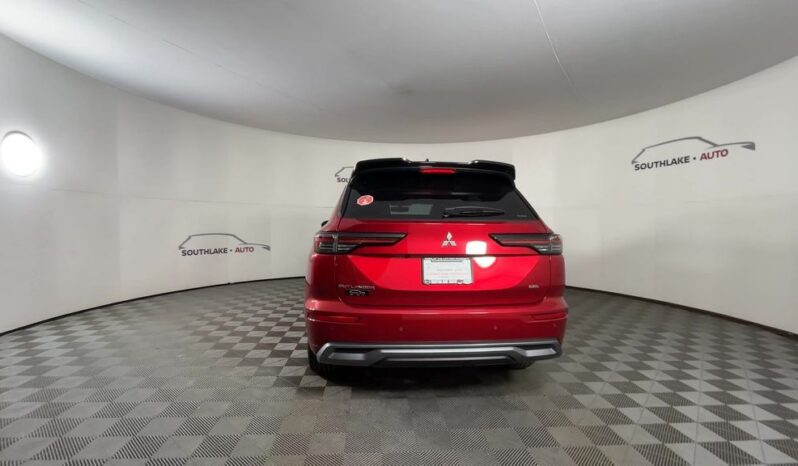 
 Mitsubishi Outlander full									