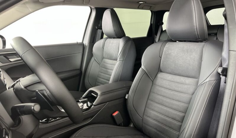 
 Mitsubishi Outlander full									