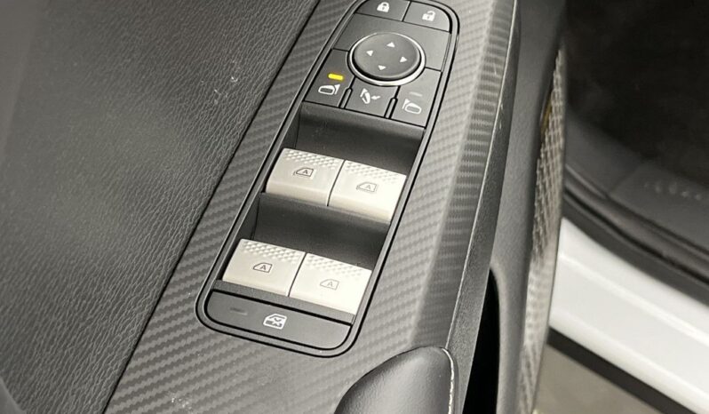 
 Mitsubishi Outlander full									