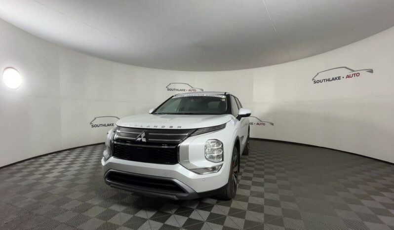 
 Mitsubishi Outlander full									