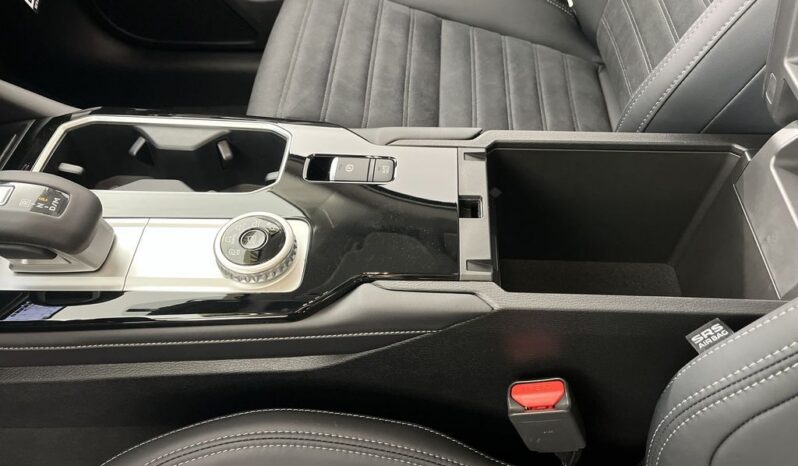 
 Mitsubishi Outlander full									