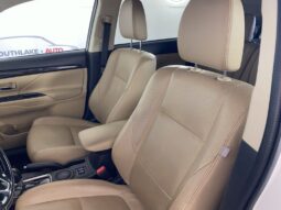 
 Mitsubishi Outlander full									