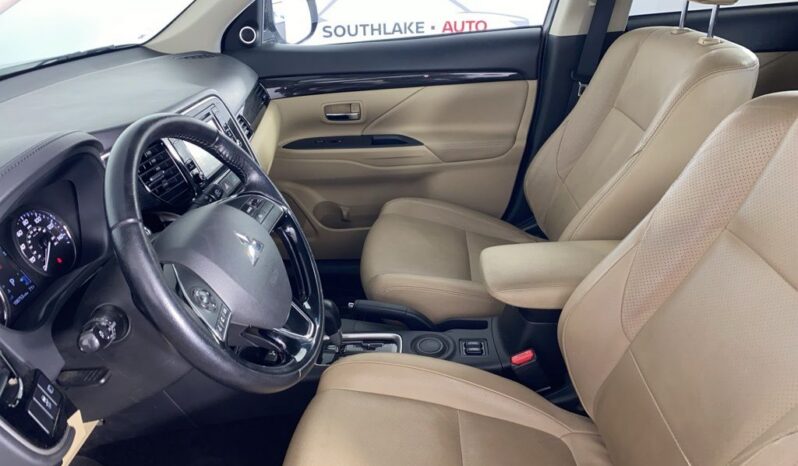 
 Mitsubishi Outlander full									