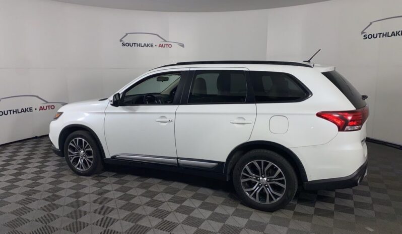 
 Mitsubishi Outlander full									