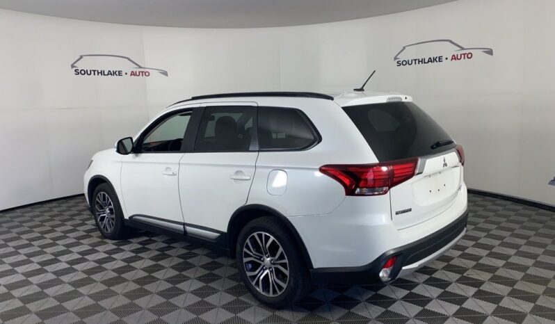 
 Mitsubishi Outlander full									