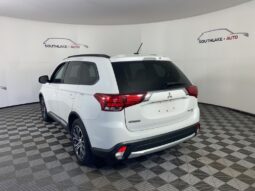 
 Mitsubishi Outlander full									