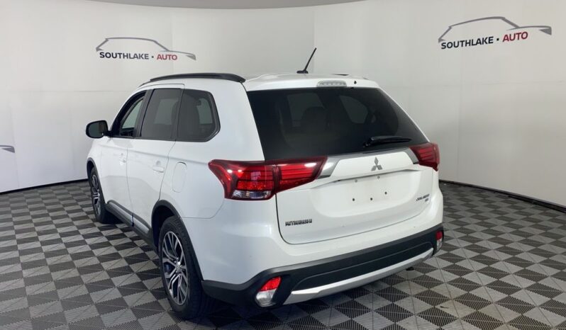
 Mitsubishi Outlander full									