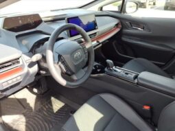 Toyota Prius Plug-In Hybrid full