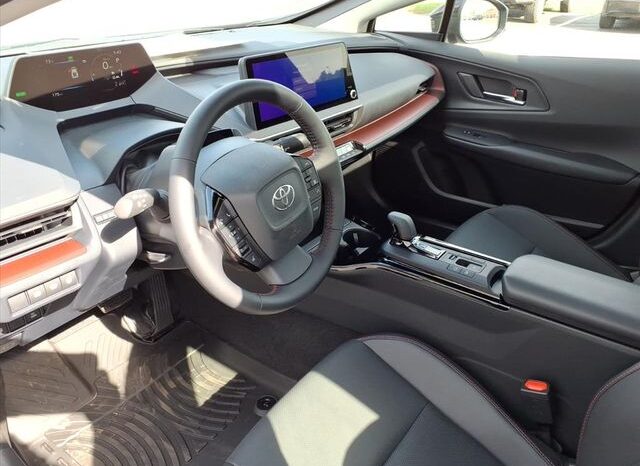 
 Toyota Prius Plug-In Hybrid full									