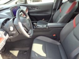 Toyota Prius Plug-In Hybrid full