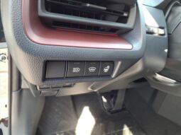 Toyota Prius Plug-In Hybrid full