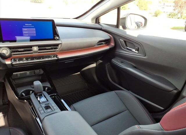 
 Toyota Prius Plug-In Hybrid full									