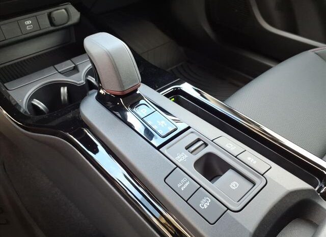 
 Toyota Prius Plug-In Hybrid full									