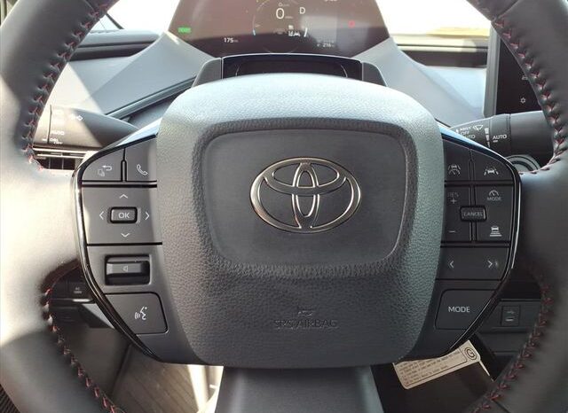 
 Toyota Prius Plug-In Hybrid full									