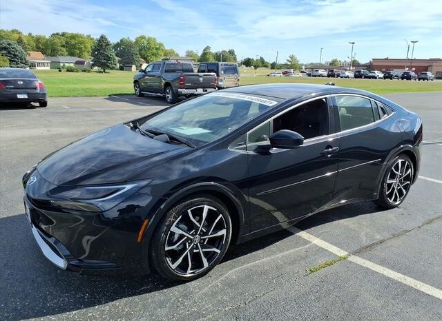 
 Toyota Prius Plug-In Hybrid full									