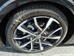 Toyota Prius Plug-In Hybrid full