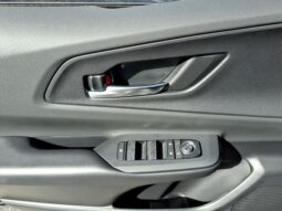 Toyota Prius Plug-In Hybrid full