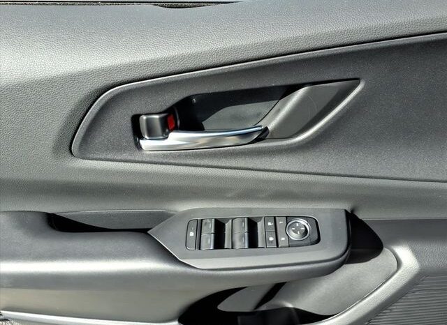 
 Toyota Prius Plug-In Hybrid full									