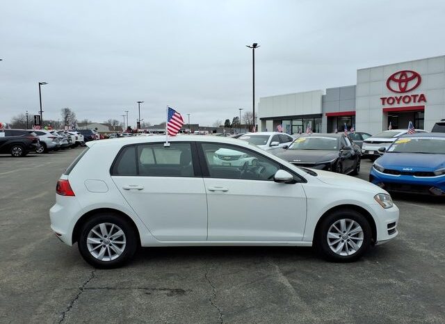 
 Volkswagen Golf full									