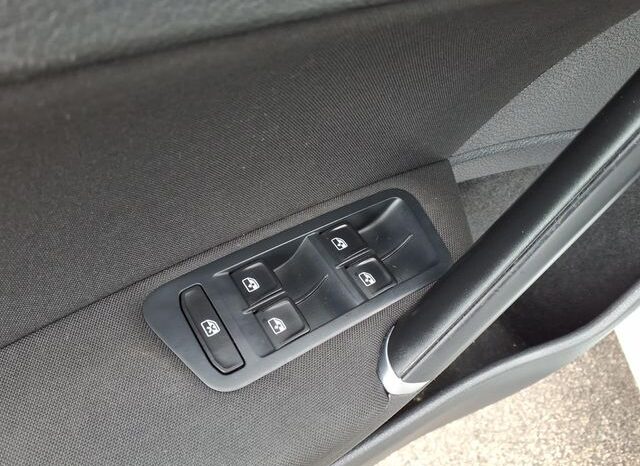 
 Volkswagen Golf full									
