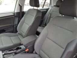 
 Volkswagen Golf full									