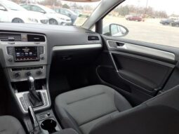 
 Volkswagen Golf full									